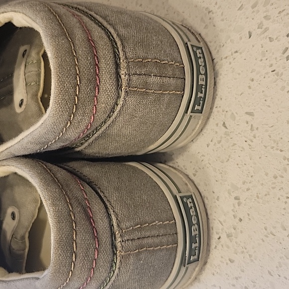 LL Bean Sunwashed Canvas Sneaker EUC Size 8 - Picture 7 of 9